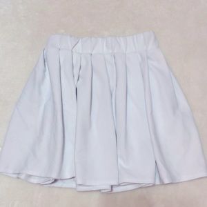 White high waisted skirt